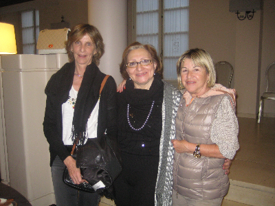 Las campeonas (Pachi Tapias y Manola García-Cambón) con Mechy Nieto